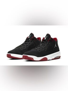 Jordan max aura 2